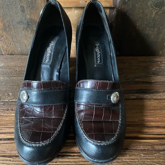 Brighton “Debra” Croc Pumps - Picture 2 of 7